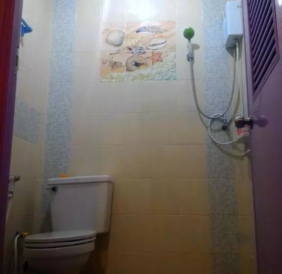 ユースホステル Baan Benjathip