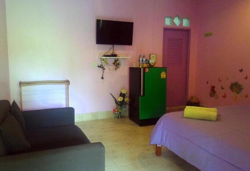 ユースホステル Baan Benjathip