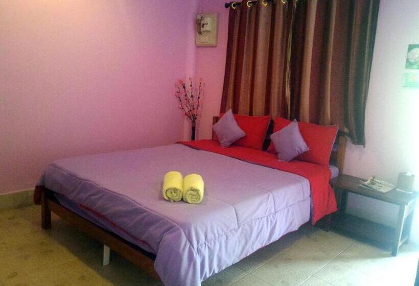 ユースホステル Baan Benjathip