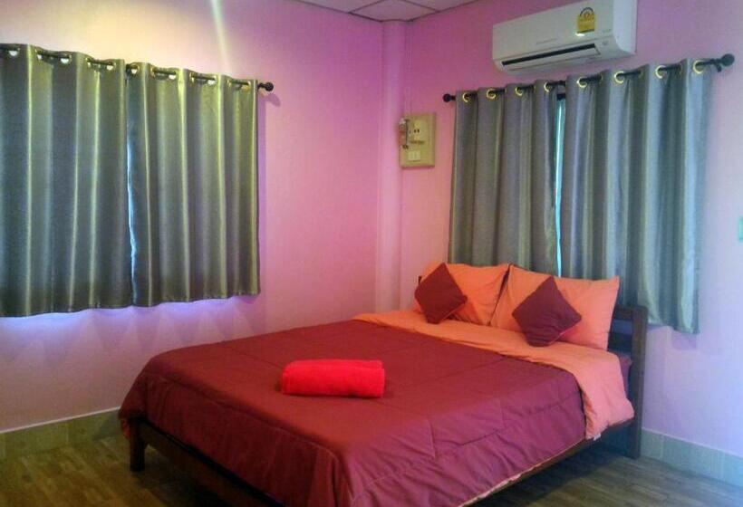 ユースホステル Baan Benjathip