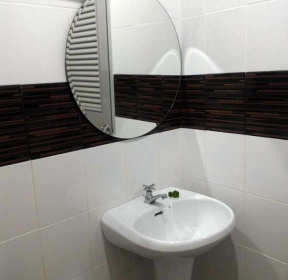 ユースホステル Baan Benjathip