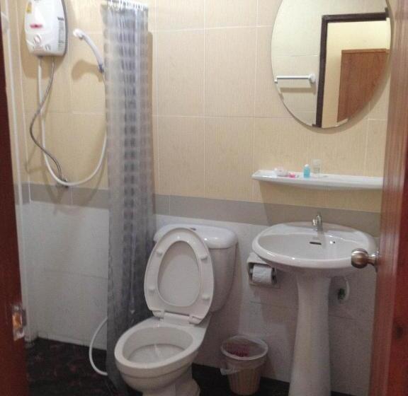 Hotel Day Waterfront