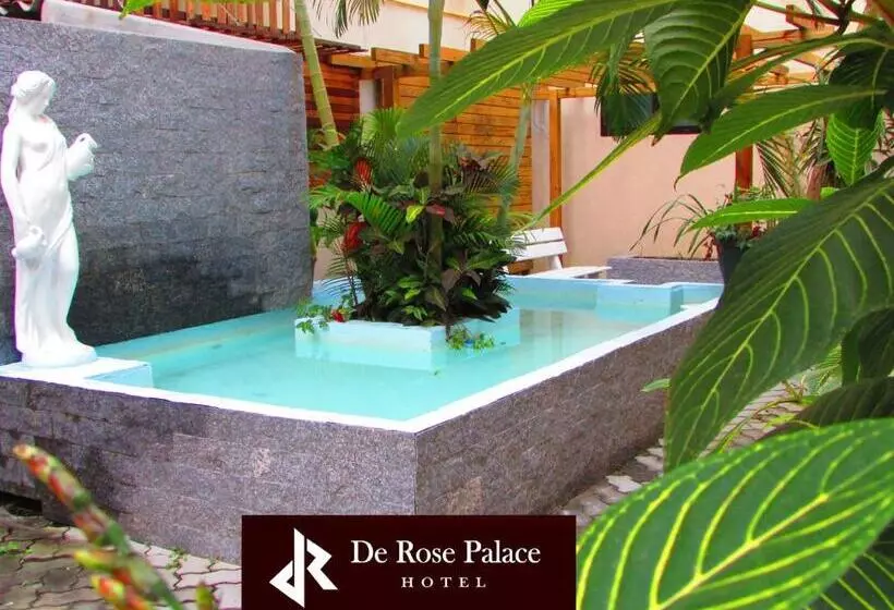 ホテル De Rose Palace