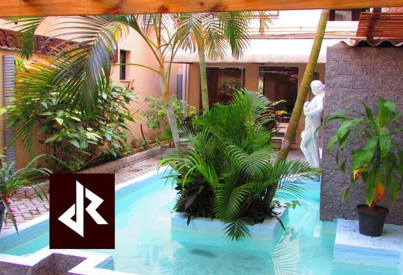 호텔 De Rose Palace