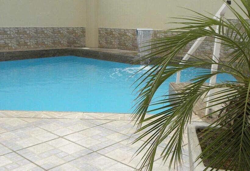 호텔 De Rose Palace