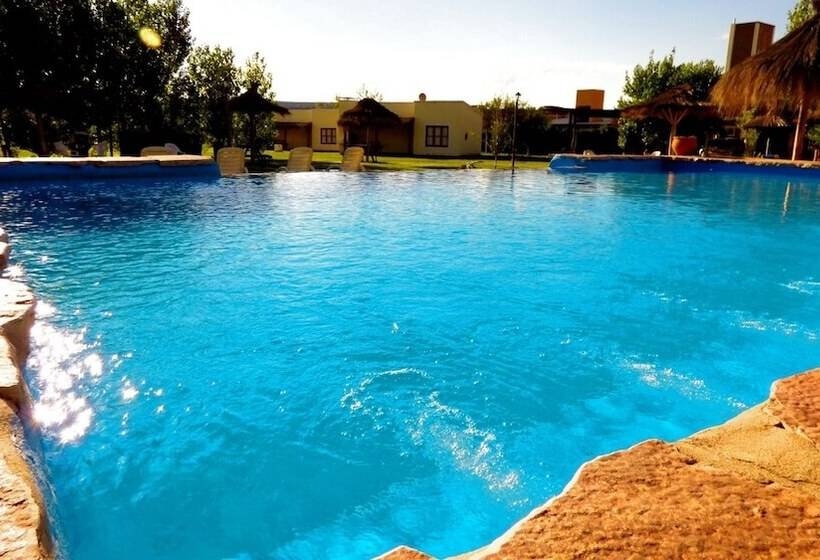 هتل El Gran Chaparral