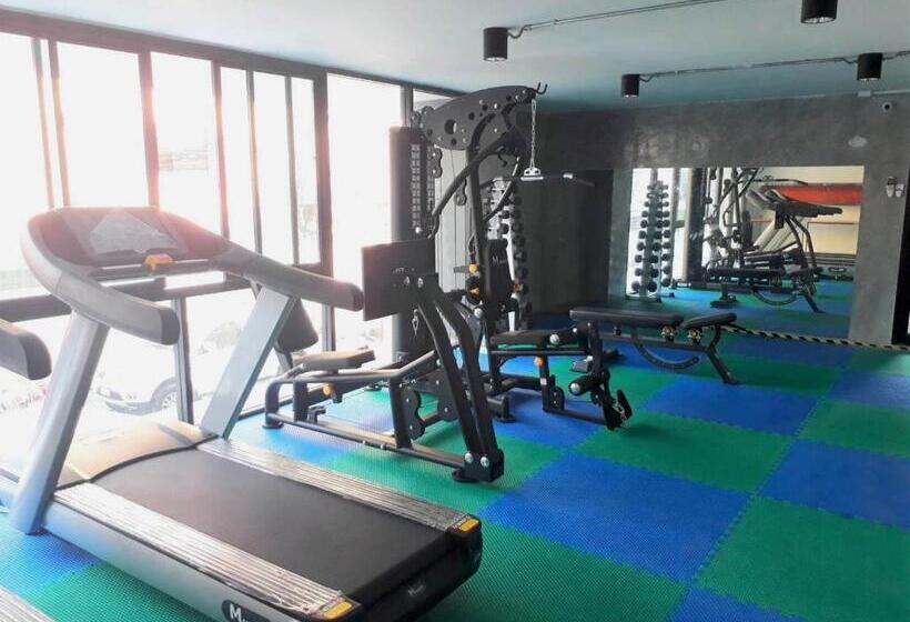 فندق Triple B Boutique Residence