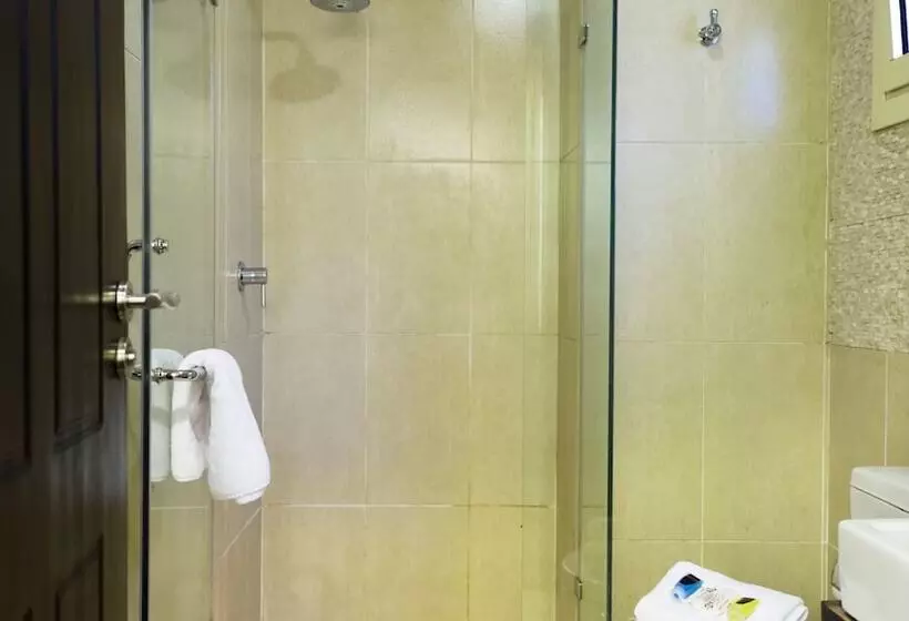 Newcity Hotel & Suites