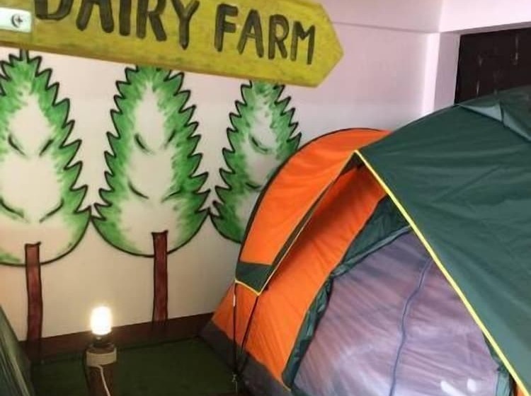 Norn Nung Len Cafe & Hostel