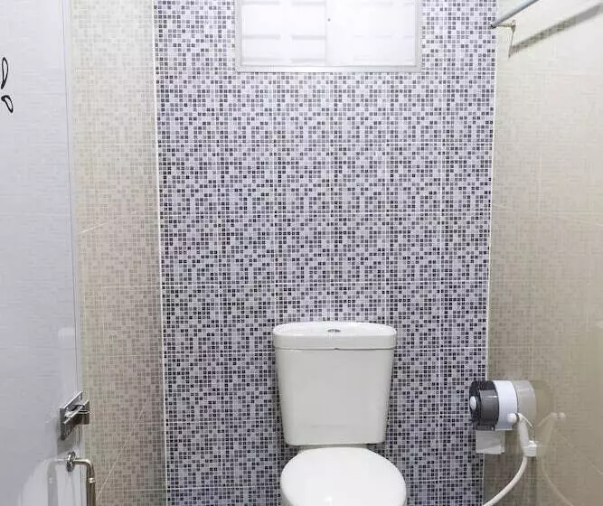 Wanderlust Bangkok Hostel