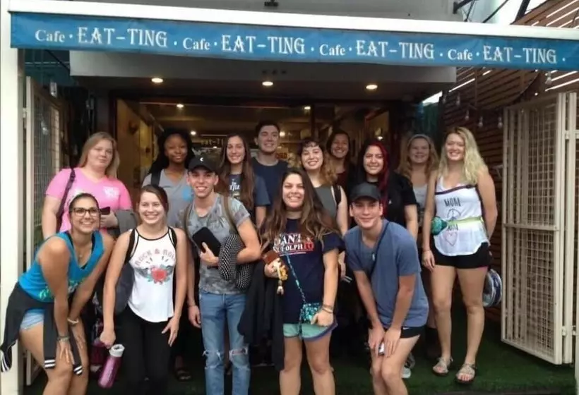 Eat   Ting Cafe And Hostel