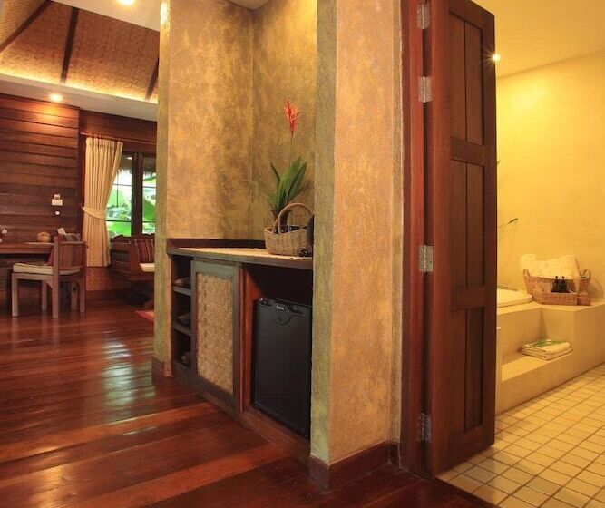 فندق Azalea Village Wellness Resort