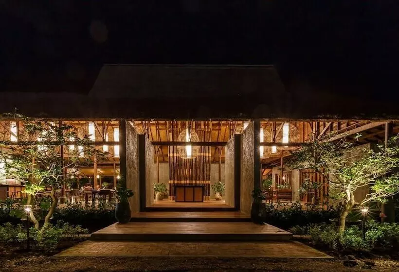 هتل Azalea Village Wellness Resort
