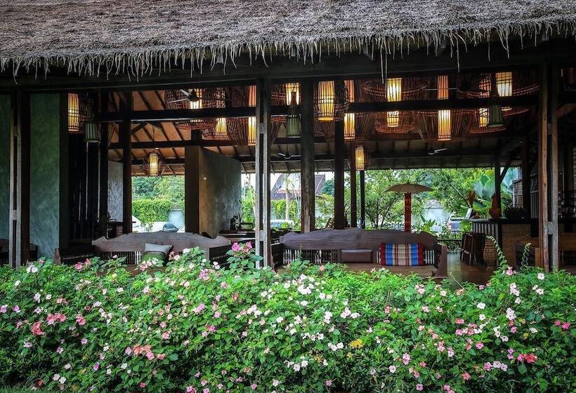 فندق Azalea Village Wellness Resort