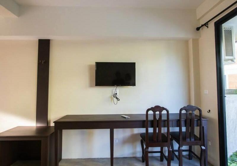 호텔 Baan Pordeedin