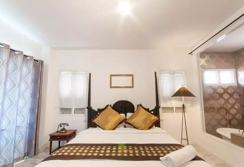 ホテル Dharasom Colonial House