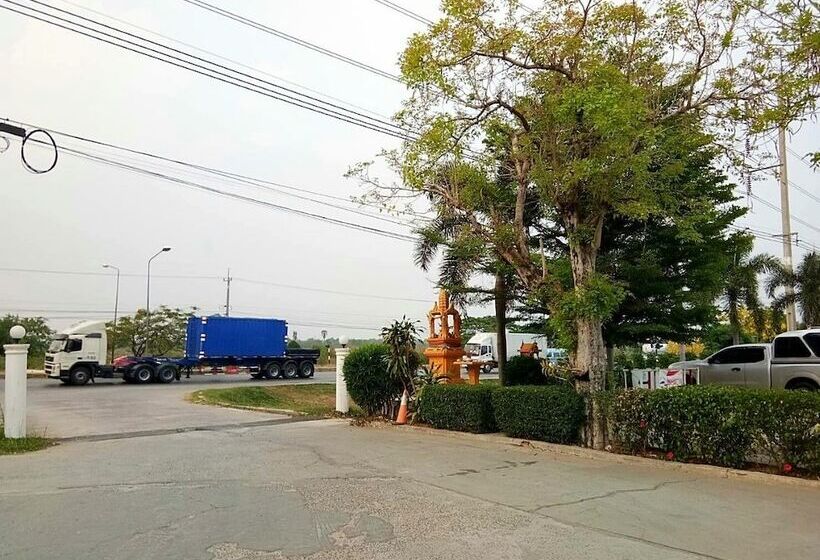 ホテル โรงแรมฟ้าพราวฝน Fah Proud Fon