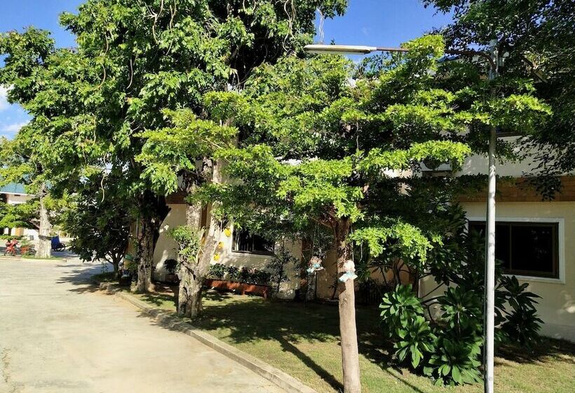 ホテル โรงแรมฟ้าพราวฝน Fah Proud Fon