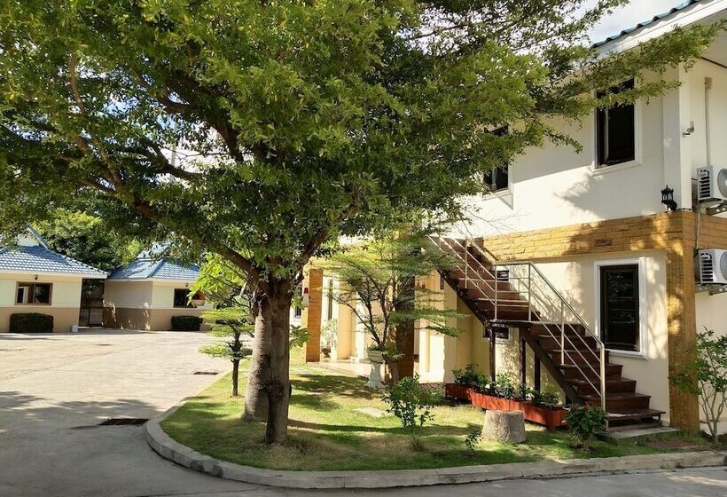 ホテル โรงแรมฟ้าพราวฝน Fah Proud Fon