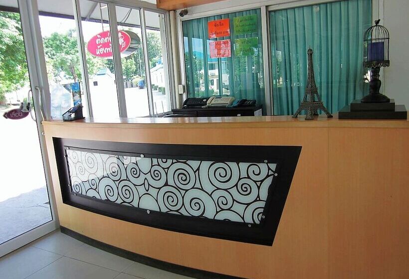 ホテル โรงแรมฟ้าพราวฝน Fah Proud Fon