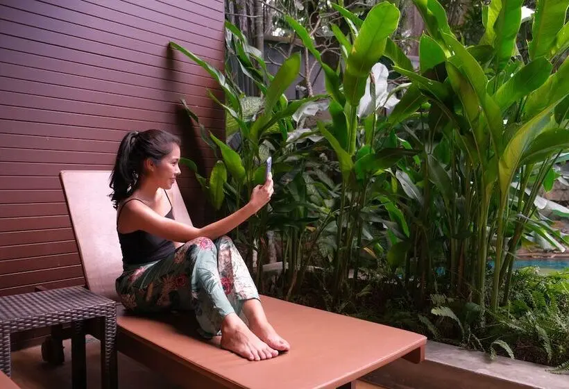 هتل Hula Hula Resort L Truly Tropical And Fun Wellness