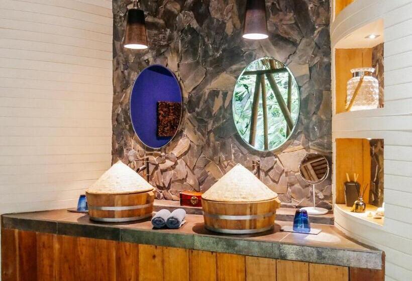 酒店 Somewhere Only We Know Resort