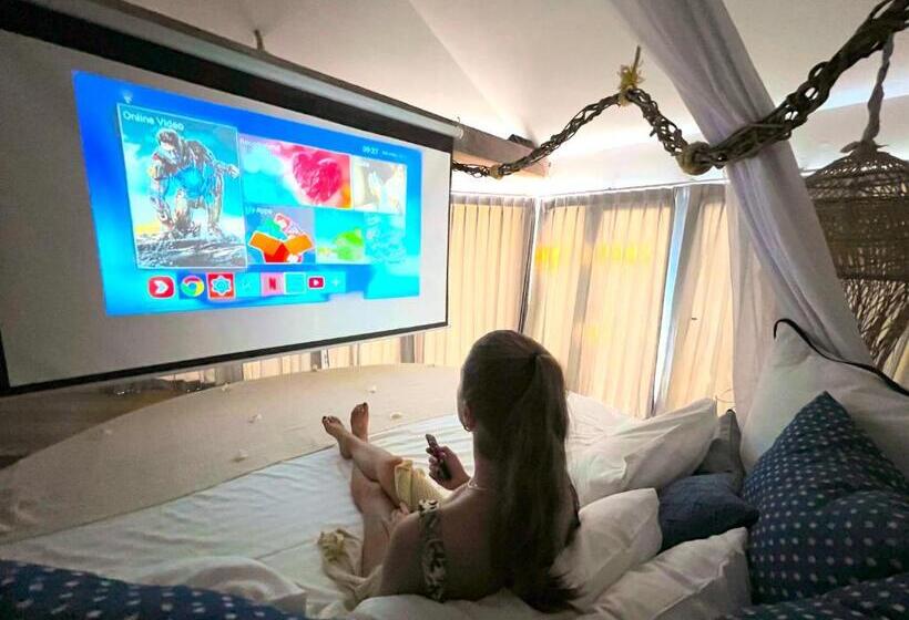 酒店 Somewhere Only We Know Resort