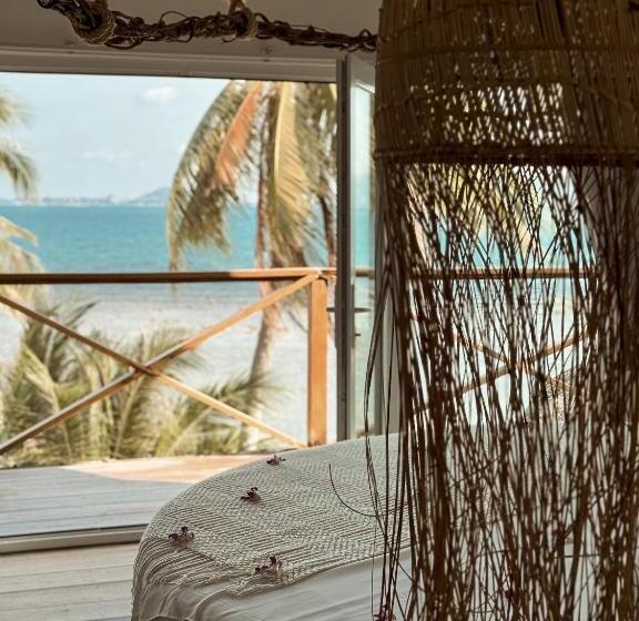 酒店 Somewhere Only We Know Resort