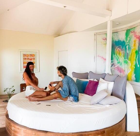 酒店 Somewhere Only We Know Resort