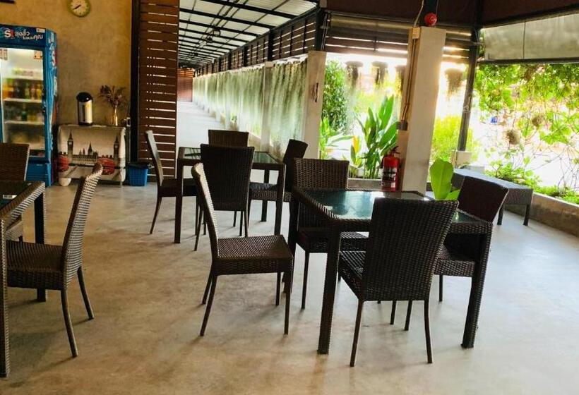 ホテル The Loft @chiangrai