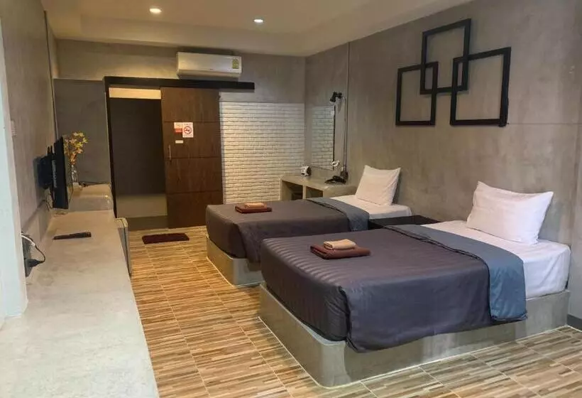 ホテル The Loft @chiangrai