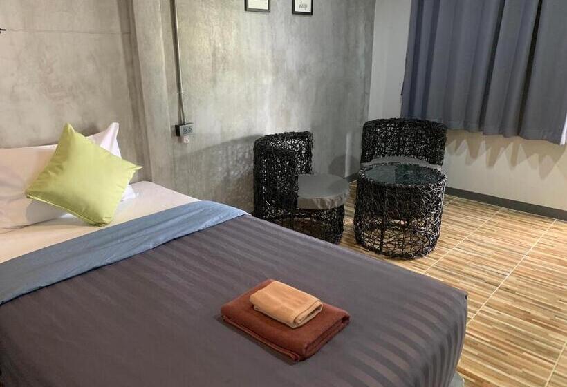 ホテル The Loft @chiangrai