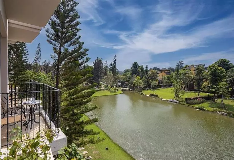 ホテル U Khao Yai
