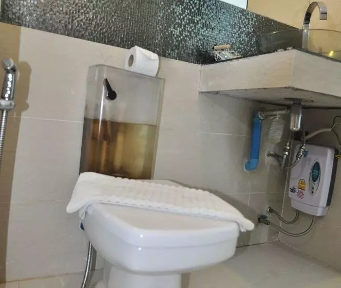 هتل Zen Rooms Jomtien 14