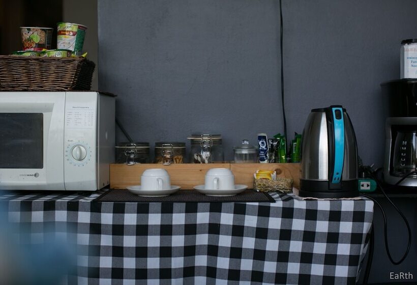 Pensió Pakta Phuket