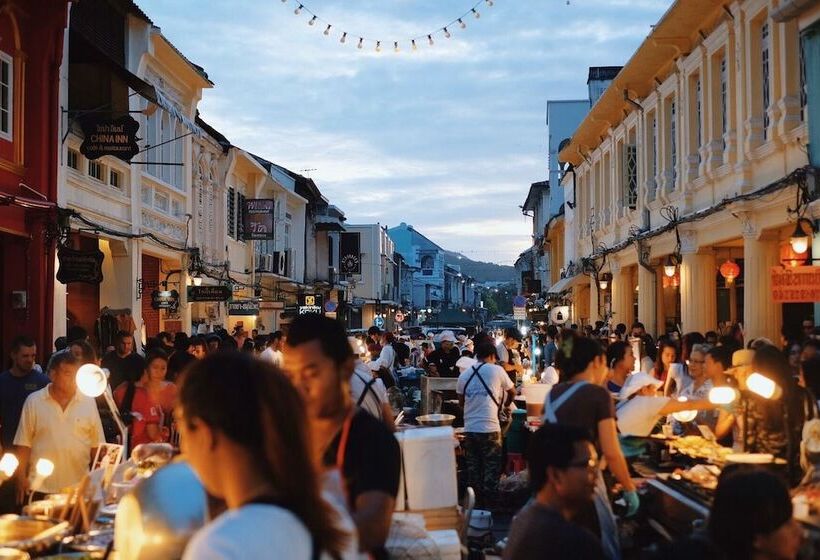 Pensió Pakta Phuket