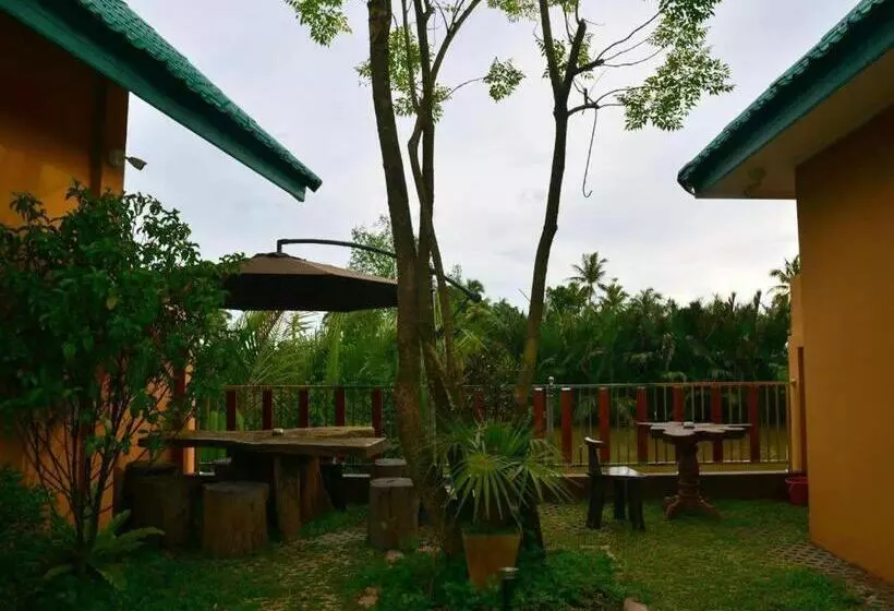 Sucholtee Resort