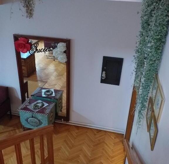 تختخواب و صبحانه Vila Regina