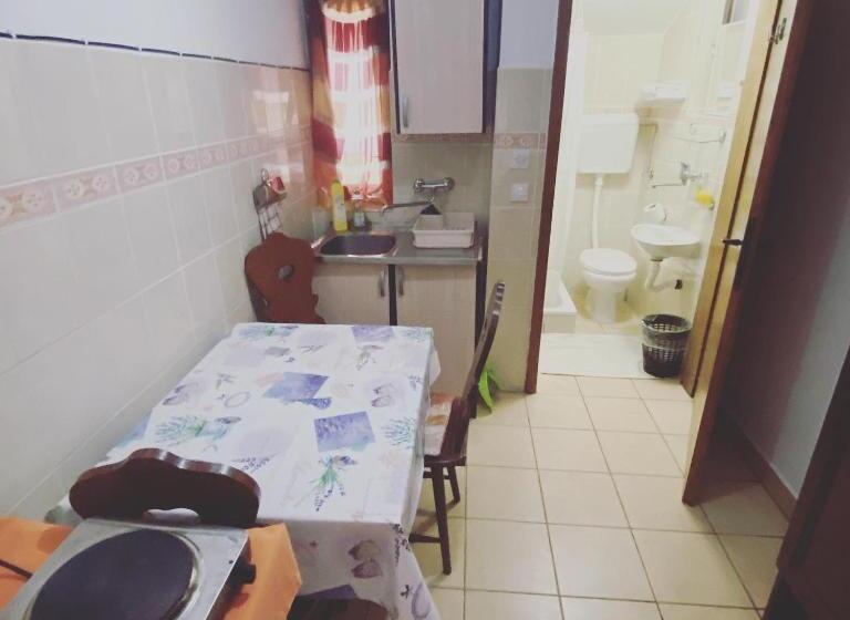 تختخواب و صبحانه Vila Regina