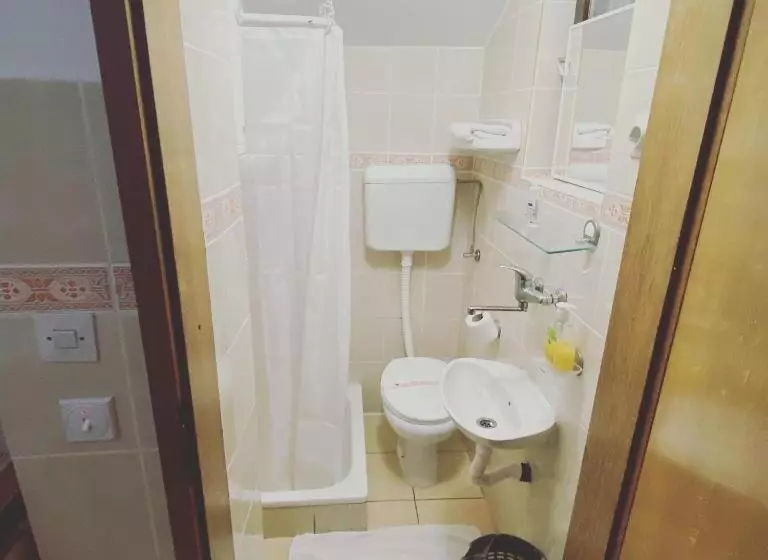 تختخواب و صبحانه Vila Regina