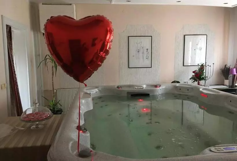 تختخواب و صبحانه Vila Regina