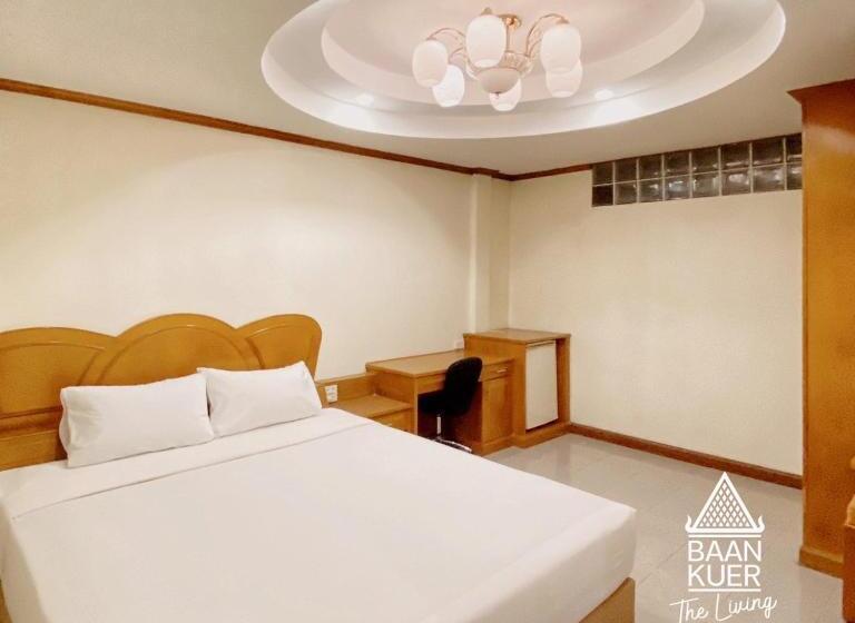 فندق บ้านเกื้อ เดอะ ลิฟวิ่ง