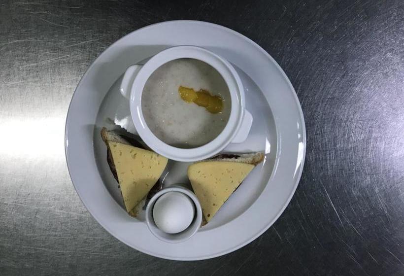 ホテル Aliye Parusa