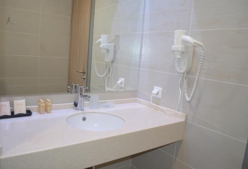 בית מלון כפרי Diana Palace