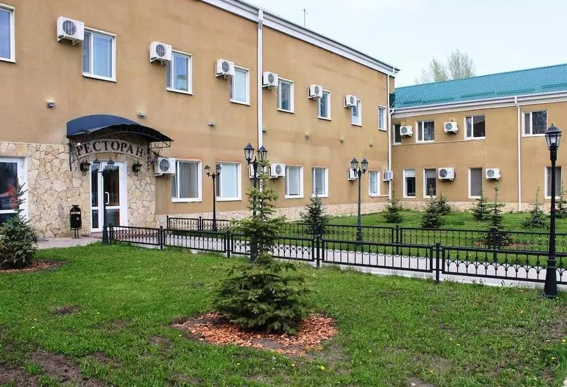 ホテル Saratovskaya