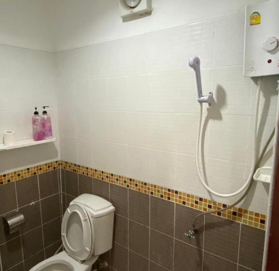 Отель Klang Muang River Home