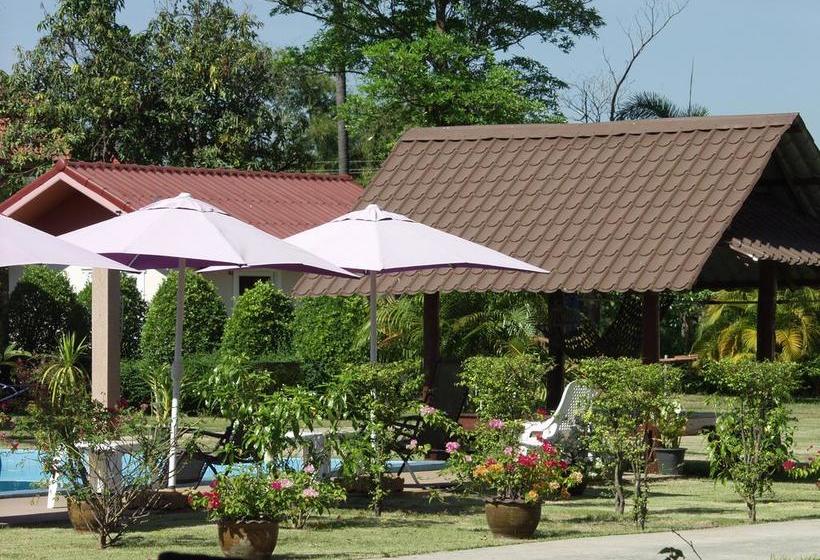 Отель Moon River Resort