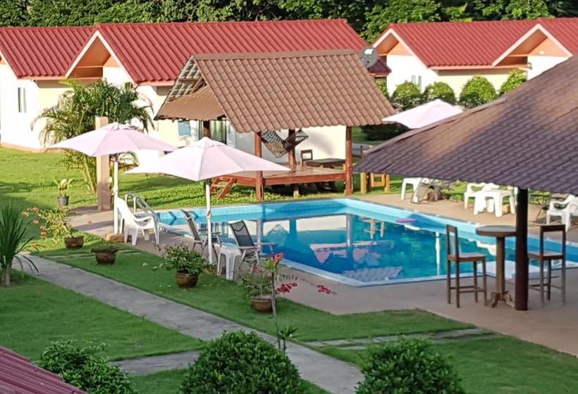 Отель Moon River Resort