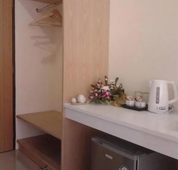 هتل The Little Nest Phuket