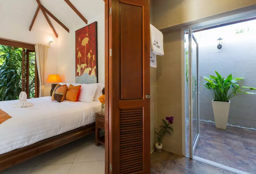 هتل Villa Baan Tawan Chai